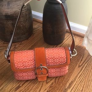 Authentic Coach small shoulder bag orange/white.